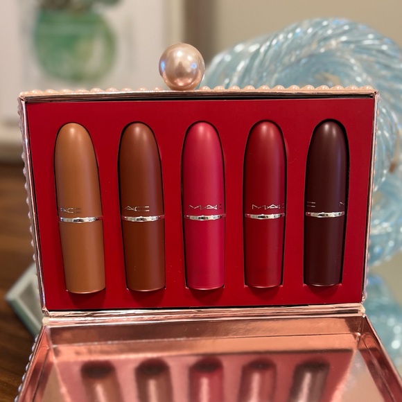 MAC a taste of matte lipstick kit - Picture 2 of 4